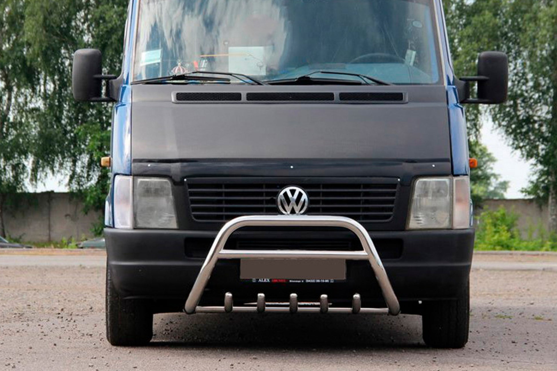 Bull Bar WT003 (Stainless Steel) for Volkswagen LT 1995-2006 - image 1