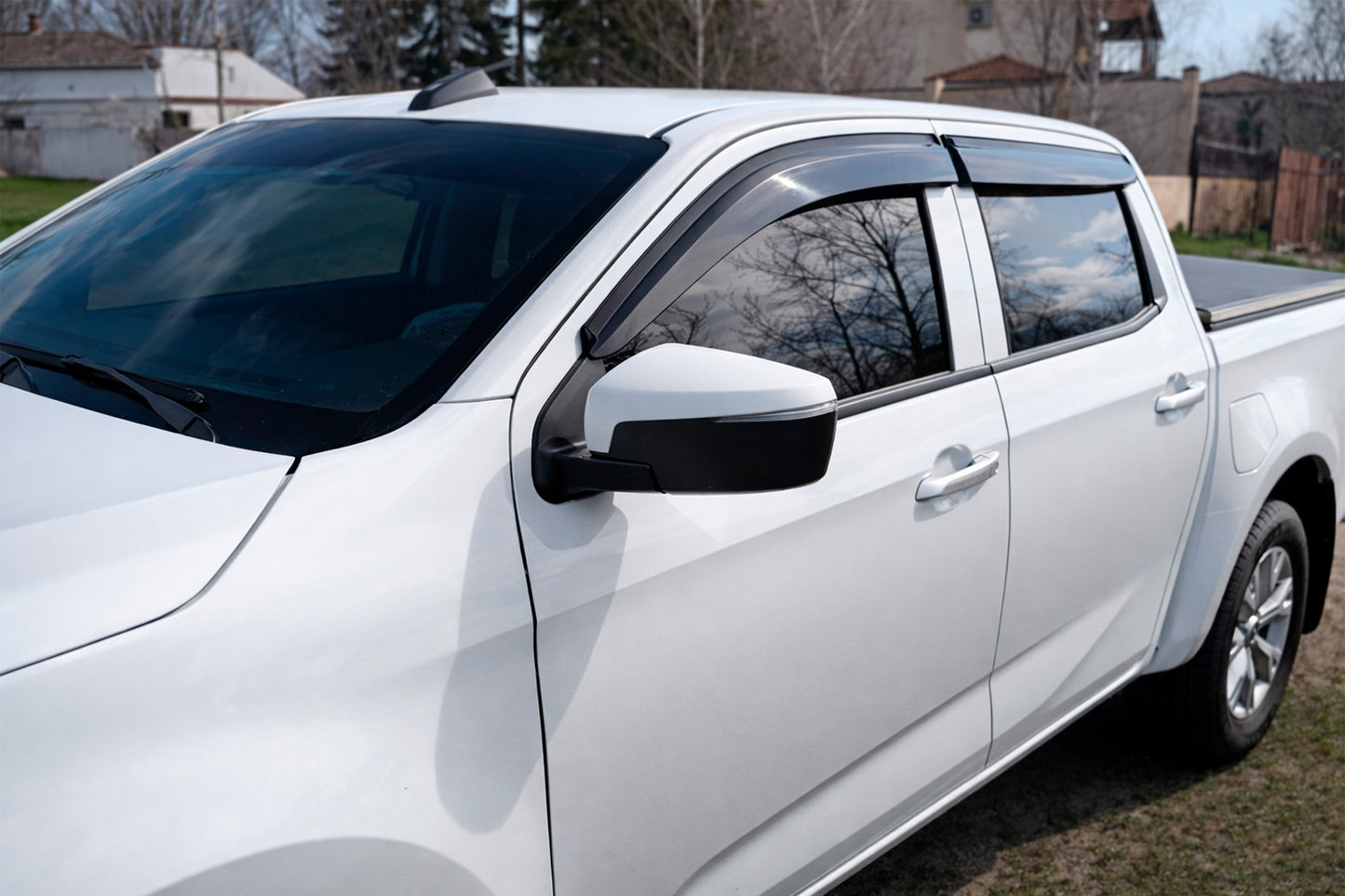 Window Deflectors (4 pcs, Sunplex Sport) for Isuzu D-Max 2019- - image 2