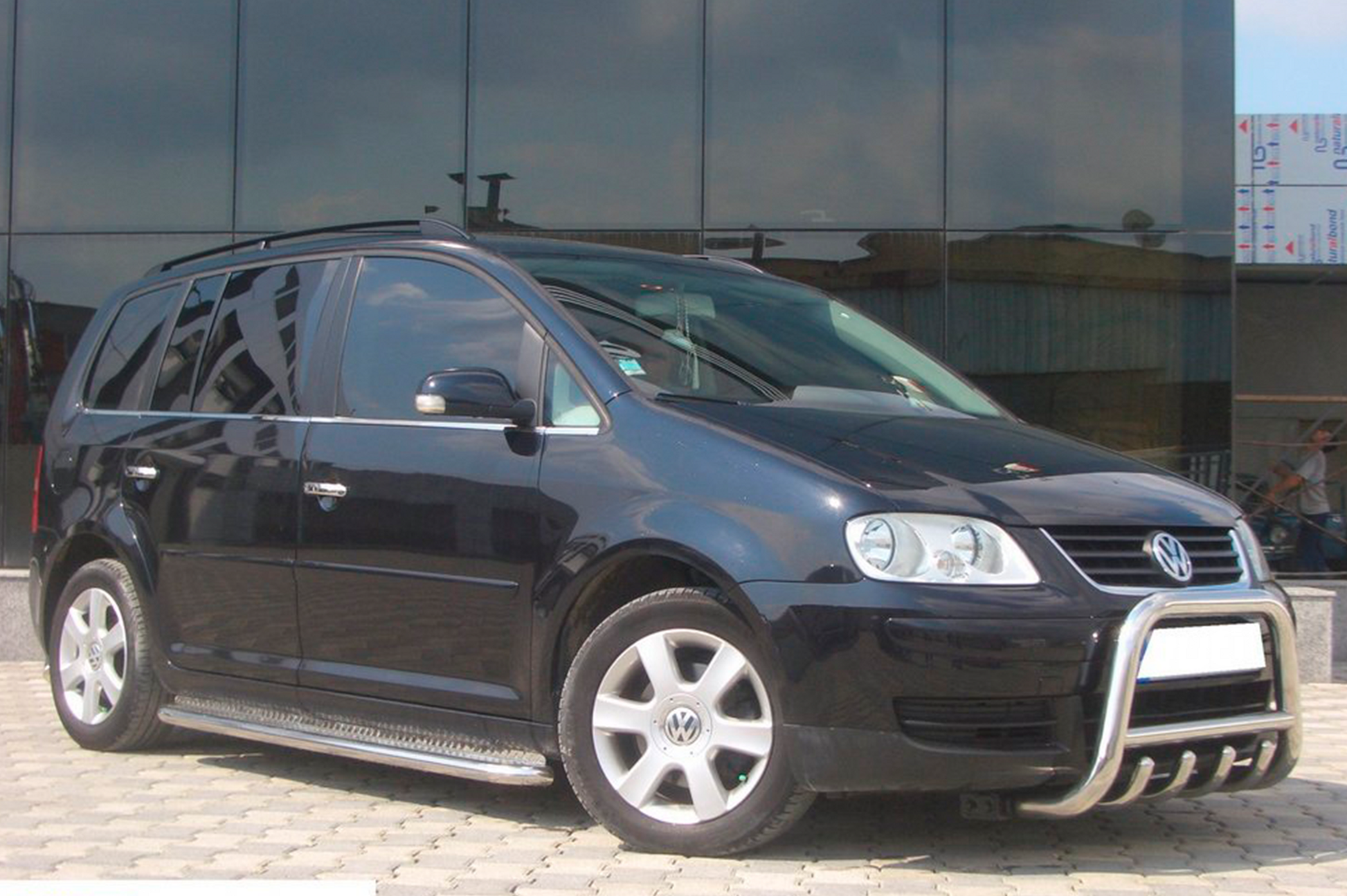 Bull Bar QT006 (Stainless Steel) for Volkswagen Touran 2003-2010 - image 3