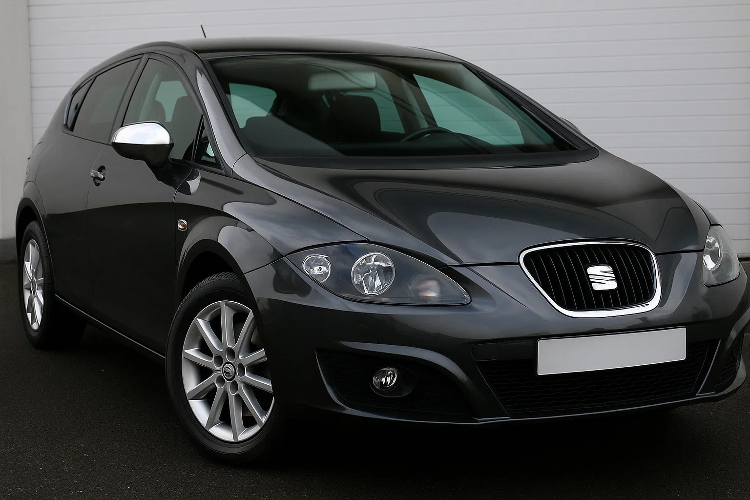 Mirror covers (2010-2012, 2 pcs, stainless steel) for Seat Leon 2005-2012 - image 1