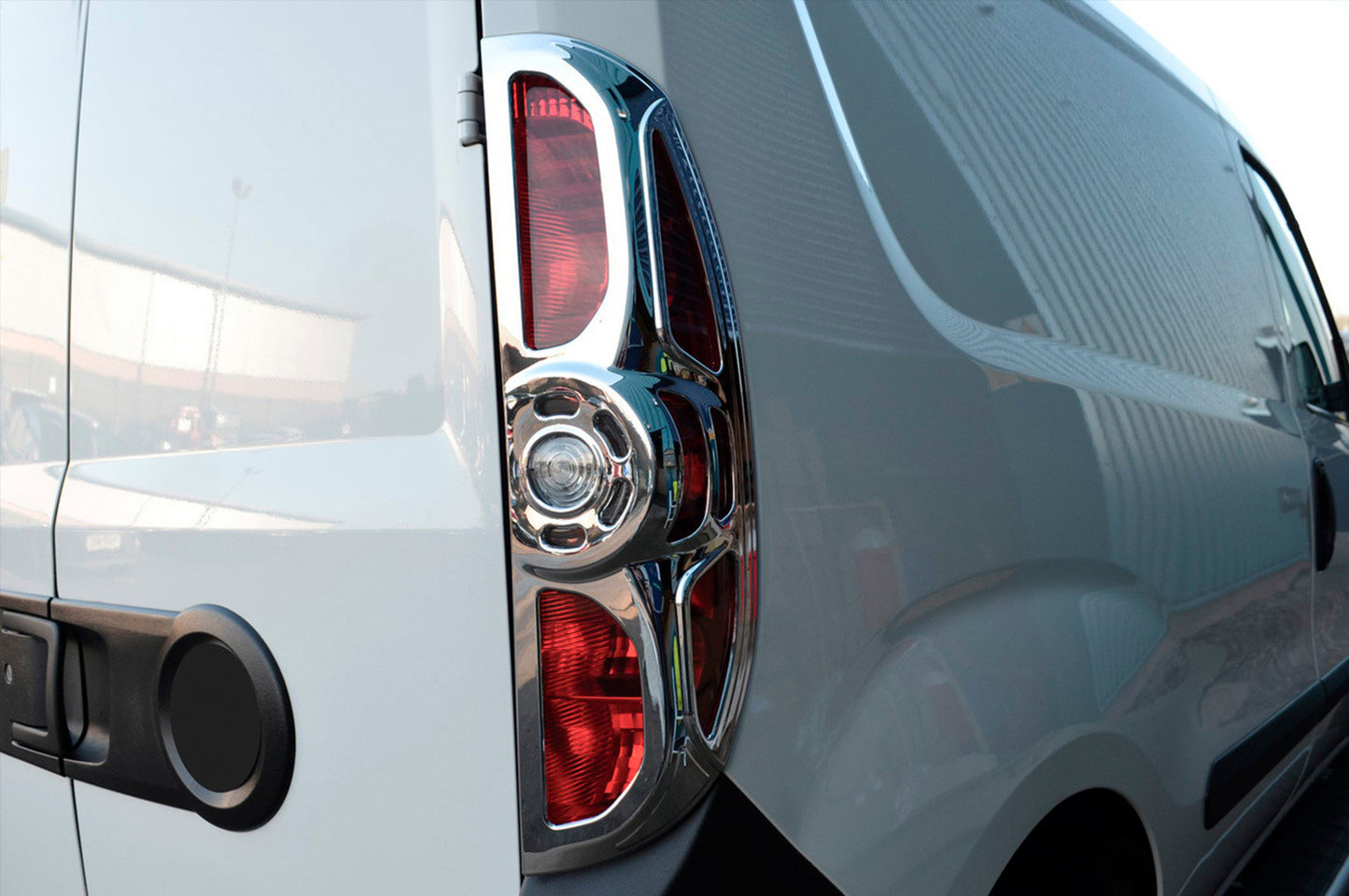 Chrome Tail Light Covers (2010-2015, 2 pcs, plastic) for Fiat Doblo II 2010-2022 - image 6