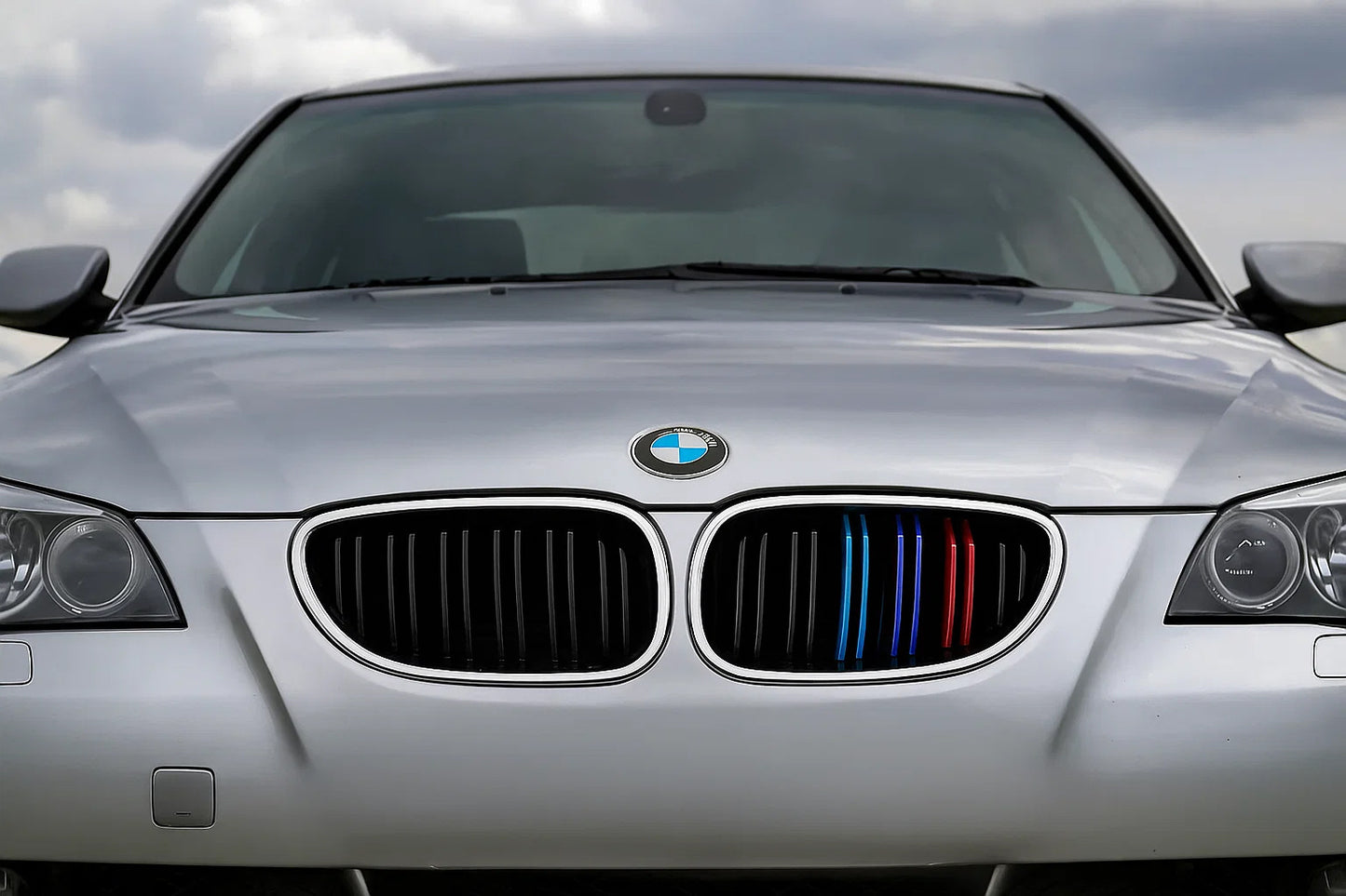 Kidneys M-Look (M-Color with Chrome Trim) for BMW 5 Series E60/E61 2003-2010 - image 1