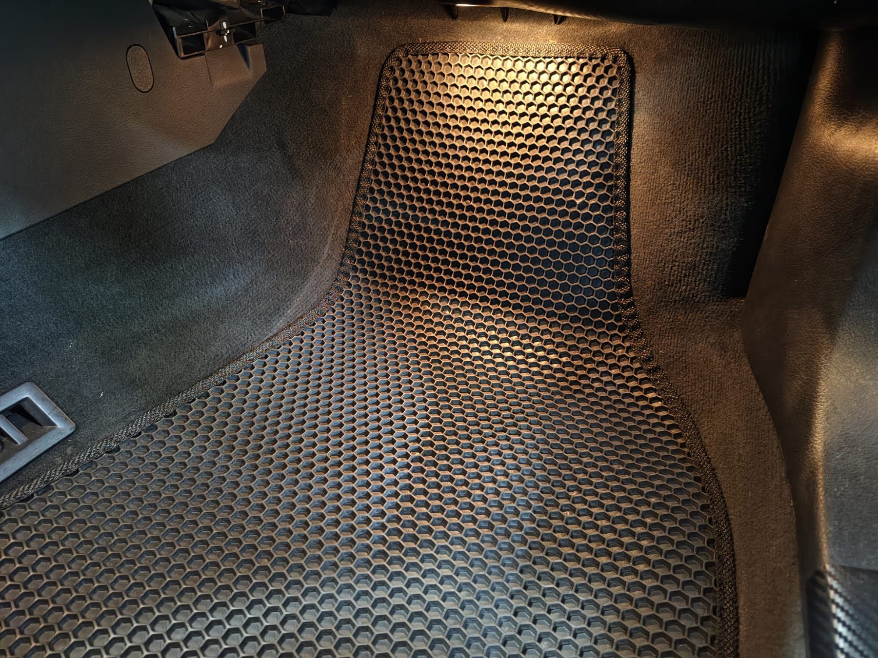Rubber Floor Mats Carsuit (Black) for Audi A4 B7 2004-2008 - image 3