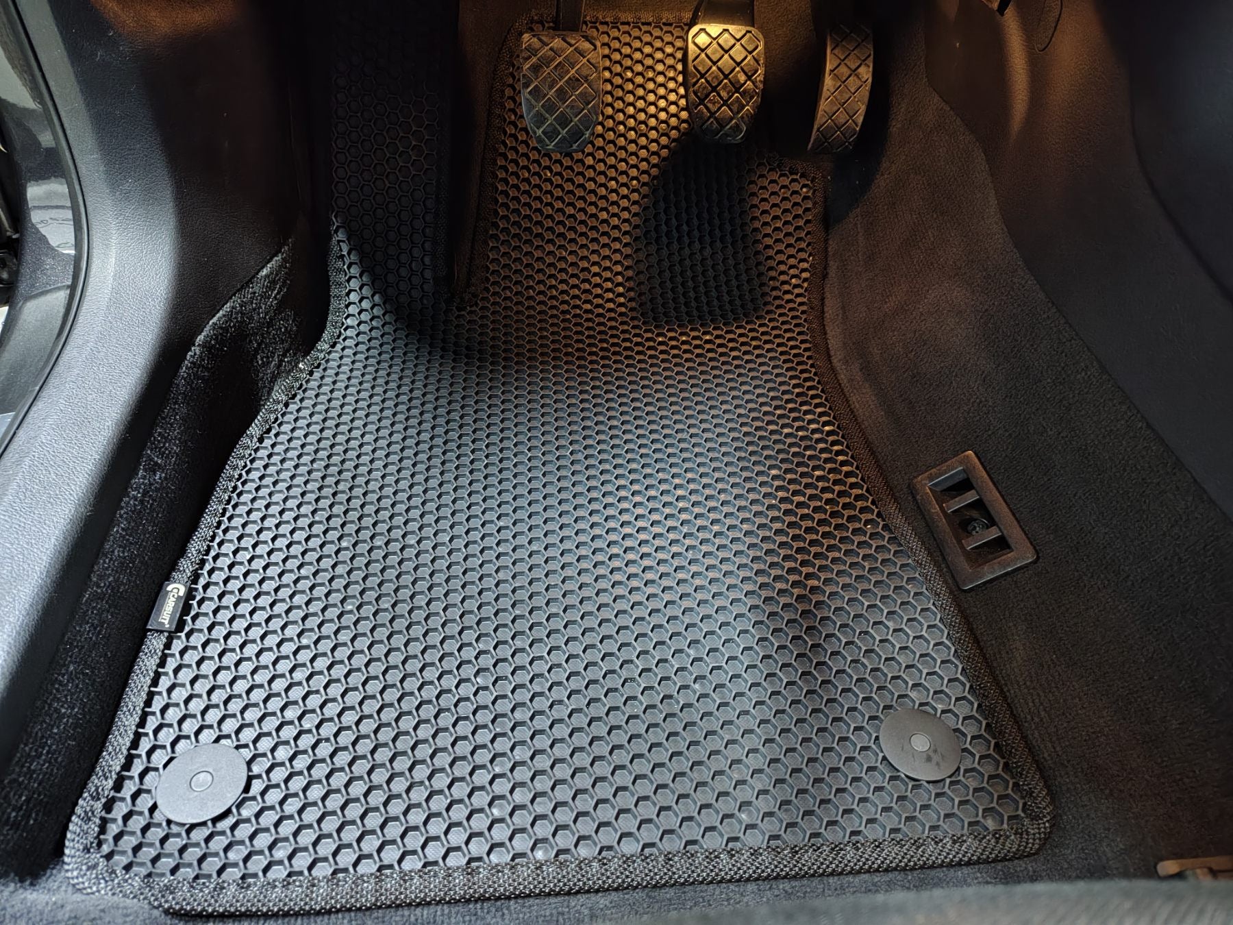 Rubber Floor Mats Carsuit (Black) for Audi A4 B7 2004-2008 - image 1