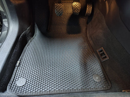 Rubber Floor Mats Carsuit (Black) for Audi A4 B7 2004-2008 - image 1
