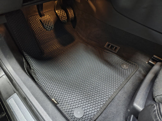 Rubber Floor Mats Carsuit (Black) for Audi A4 B7 2004-2008 - image 2
