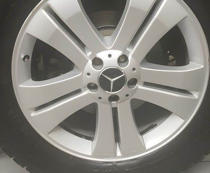 Wheel caps 70/75 mm with a ring (4 pcs., black) for Mercedes - Reelken Auto