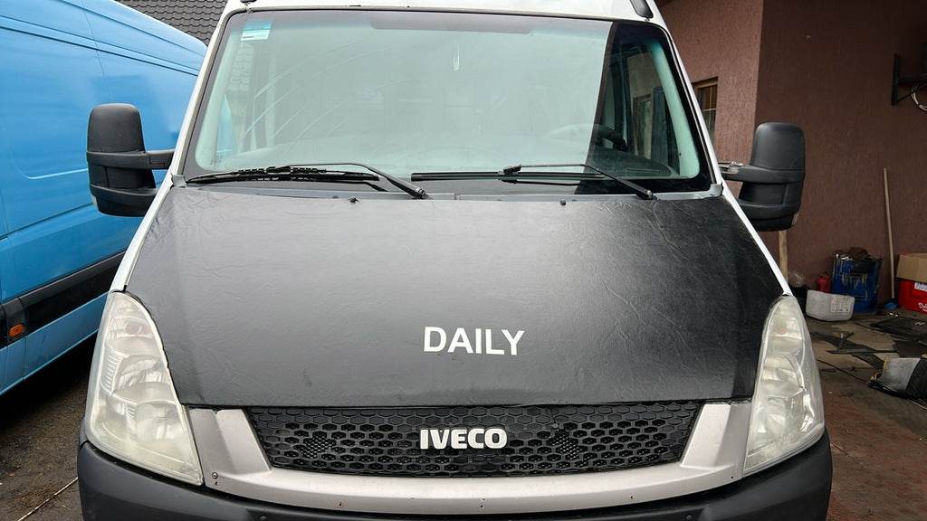 The case of the hood (the inscription Daily) for Iveco Daily 2006-2014 - Reelken Auto
