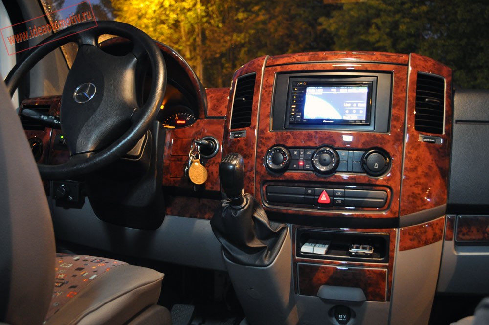 Dashboard Trim Kit (50 pcs) for Volkswagen Crafter 2006-2016 - image 1