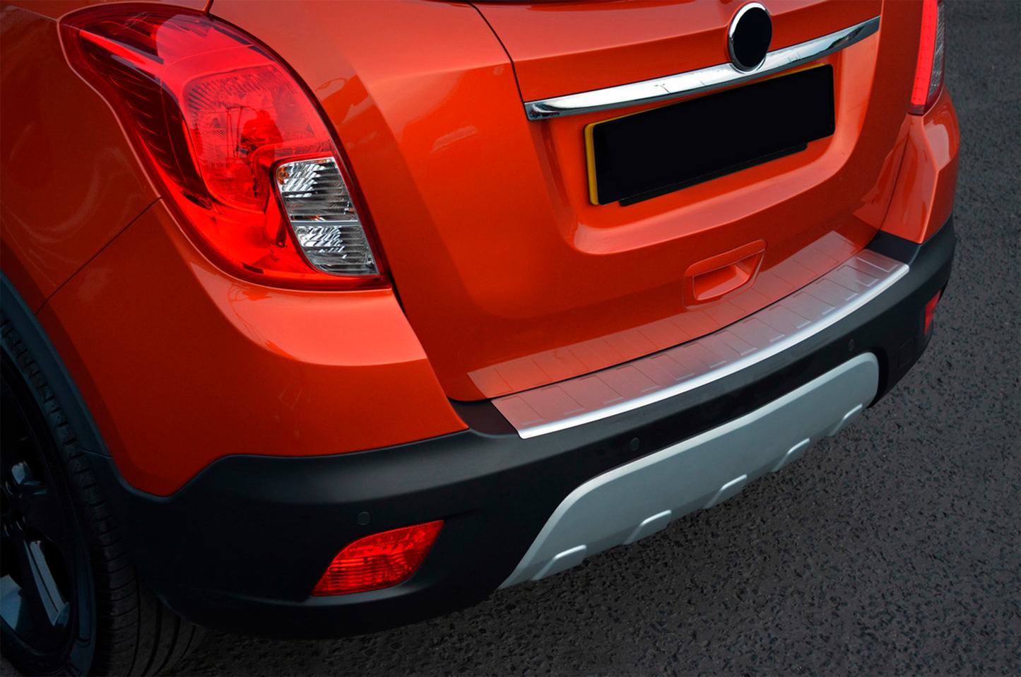 Rear Bumper Protector OmsaLine Stainless Steel for Chevrolet Trax 2012-2023 - image 2