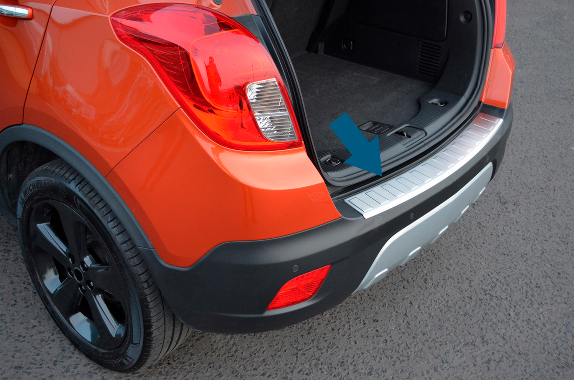 Rear Bumper Protector OmsaLine Stainless Steel for Chevrolet Trax 2012-2023 - image 7