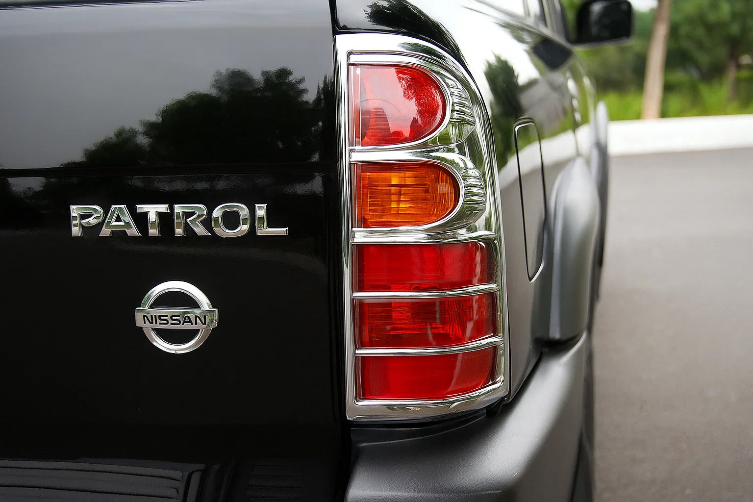 Tail Light Covers (Plastic) for Nissan Patrol Y61 1997-2011 - image 1