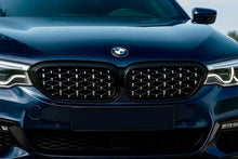 Diamond Silver V1 Grille Inserts (2017-2020, black trim) for BMW 5 Series G30/G31 2017-2023 - image 1