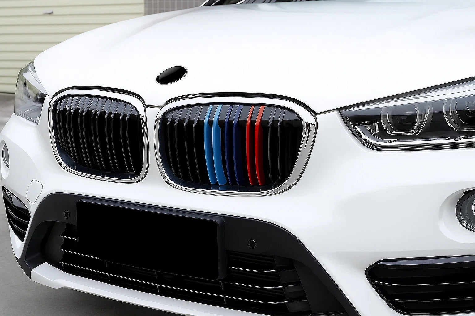 Kidney Grilles M-Look (2015-2019, M-Color with Chrome Trim) for BMW X1 F48 2015-2022 - image 1