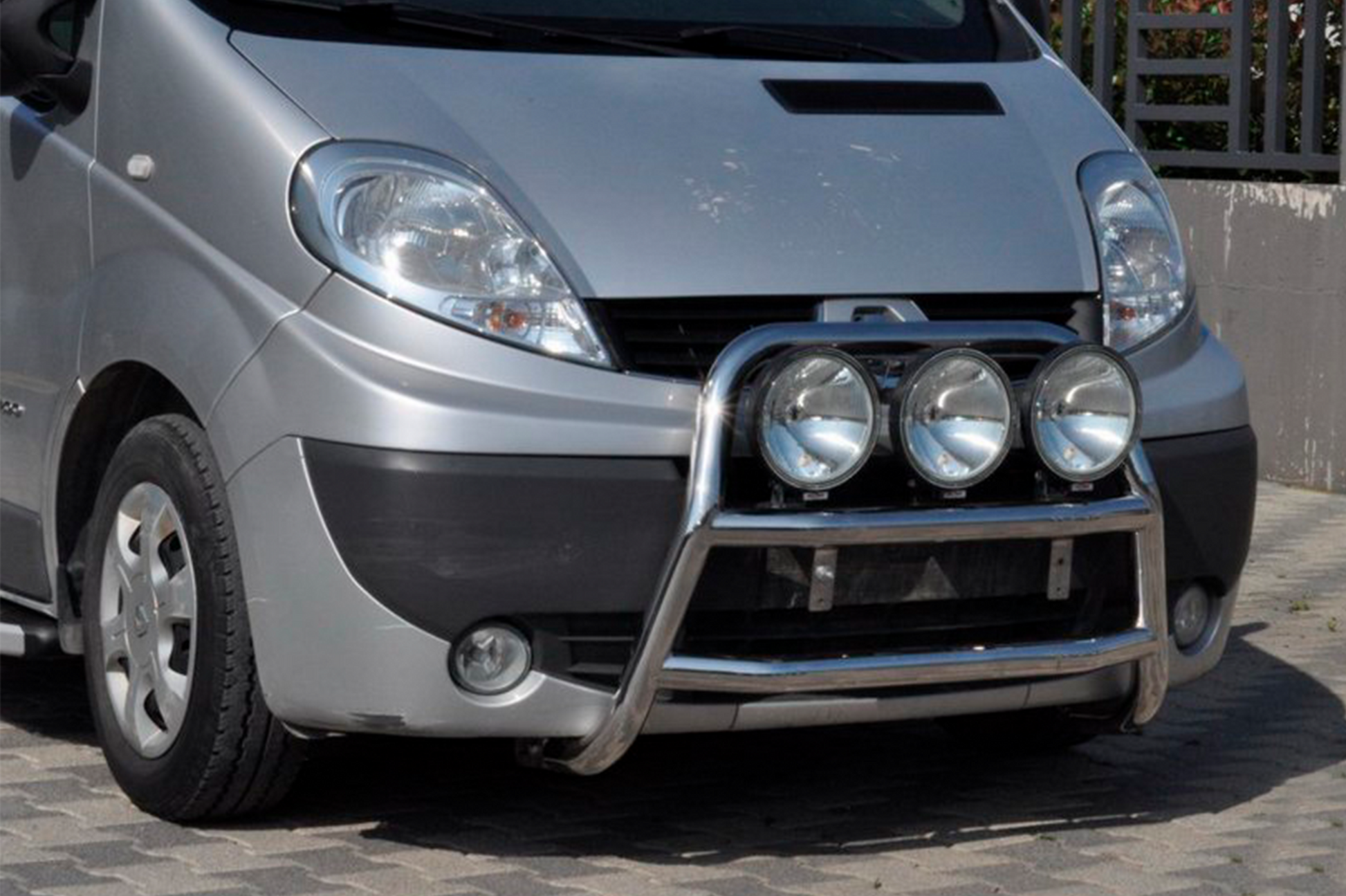 Bull Bar WT018 (Stainless Steel) for Opel Vivaro 2001-2015 - image 1