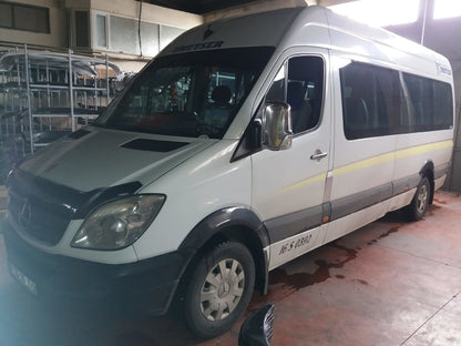 Hood Deflector Carbon Look 2006-2013 (EuroCap) for Mercedes Sprinter W906 2006-2018 - image 2