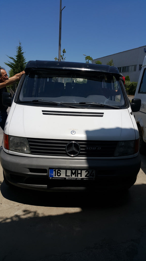 Windshield visor (black gloss, 5mm) for Mercedes Vito W638 1996-2003 - image 7