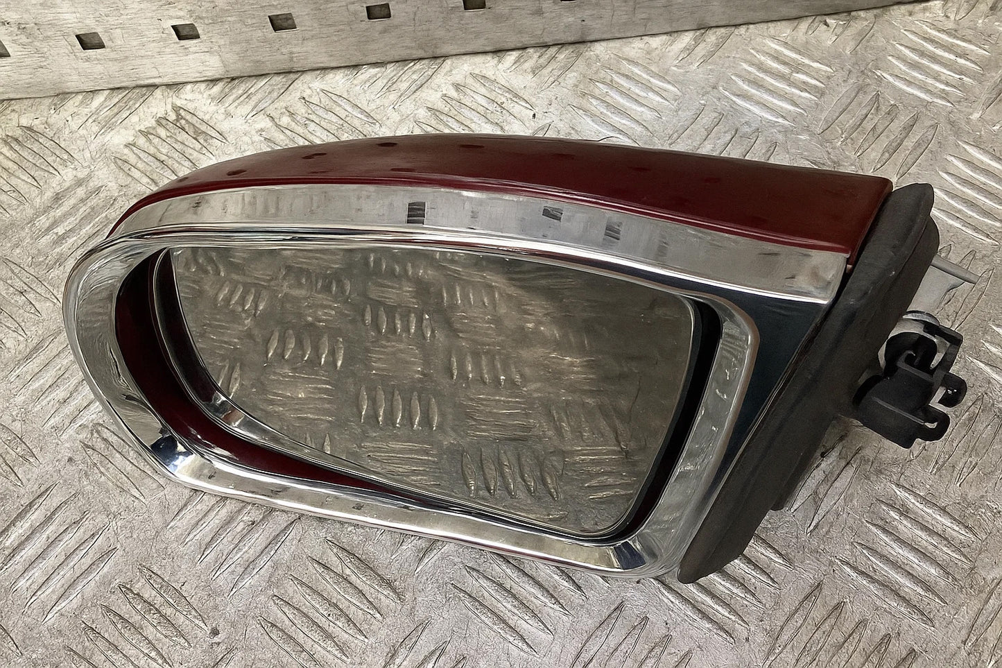 Chrome Mirror Covers (2 pcs, plastic) for Mercedes E-сlass W210 1995-2002 - image 1