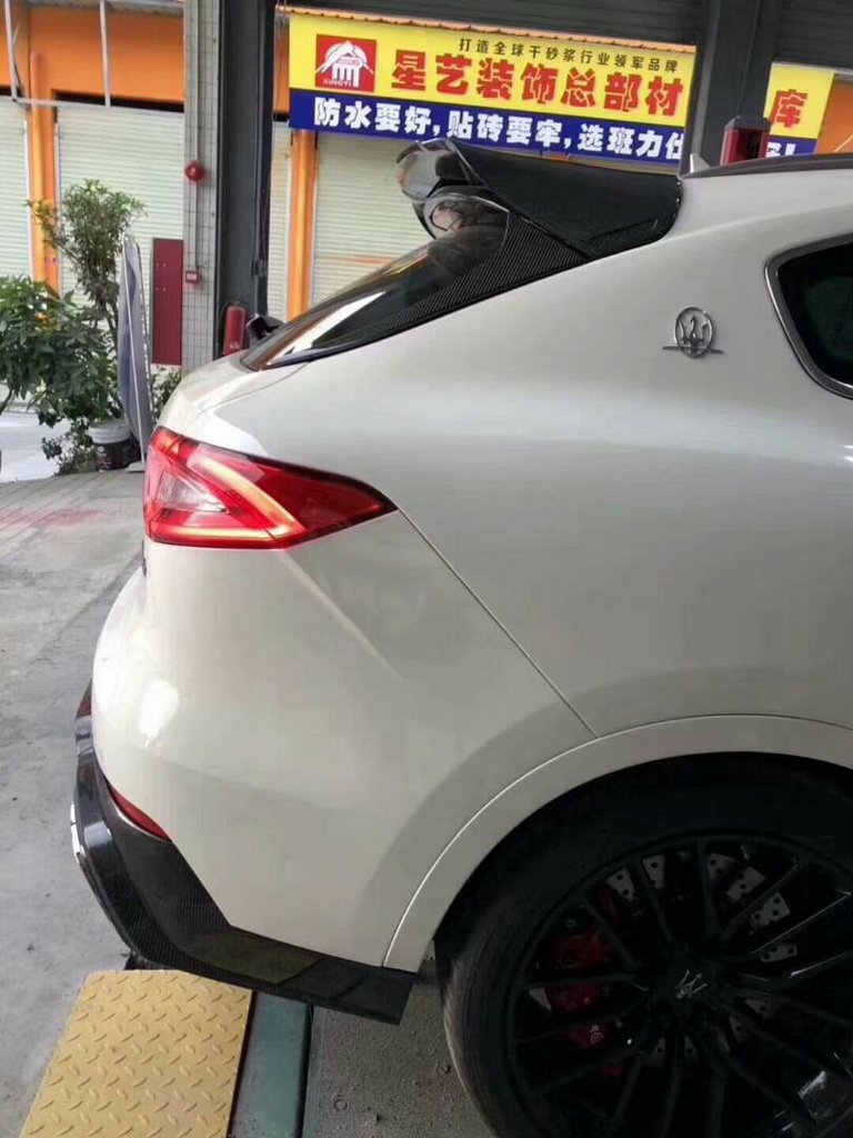 Mansoru Body Kit (Real Carbon) for Maserati Levante 2016- - image 6