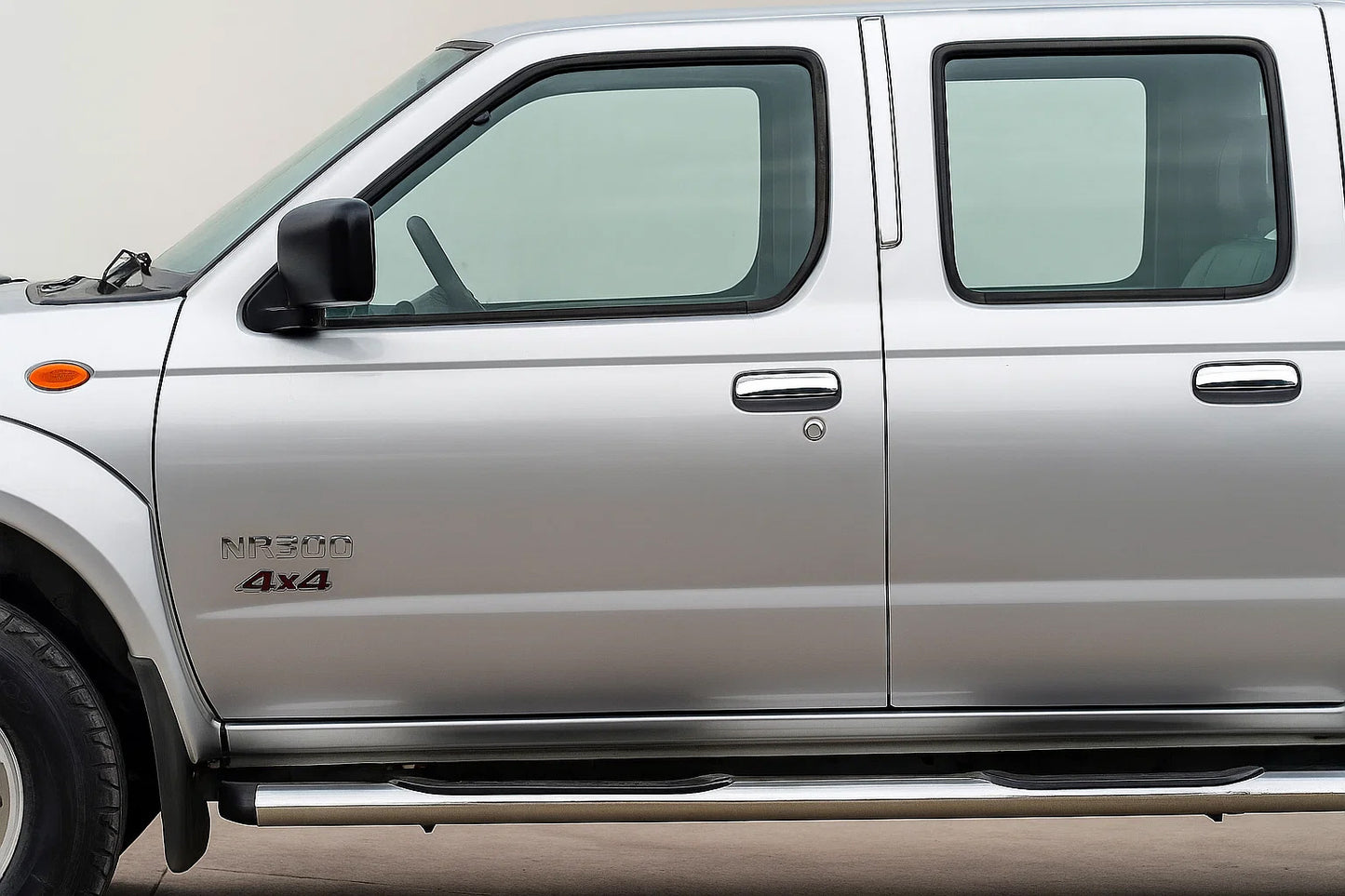 Chrome Door Handle Covers (4 pcs, Stainless Steel) for Nissan NP300 1999-2015 - image 3