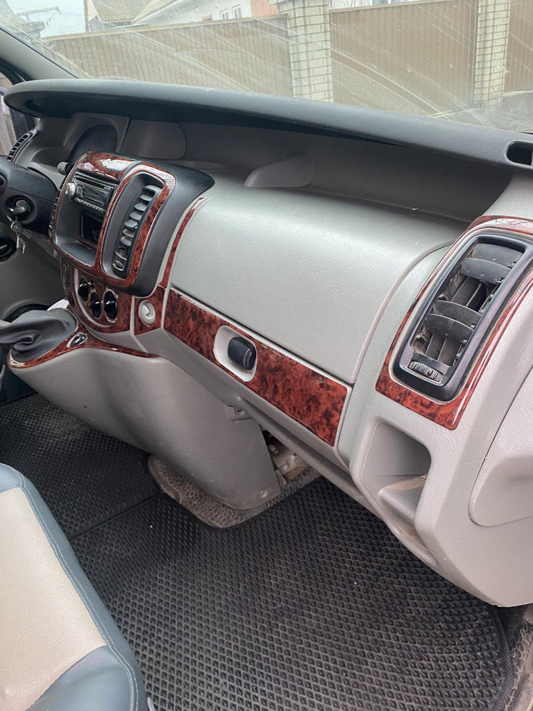 Panel overlay for Renault Trafic 2001-2015 - image 1