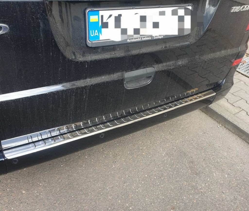 Cover on the rear bumper with a bend (Carmos V2, stainless steel) for Mercedes Viano 2004-2014 - Reelken Auto