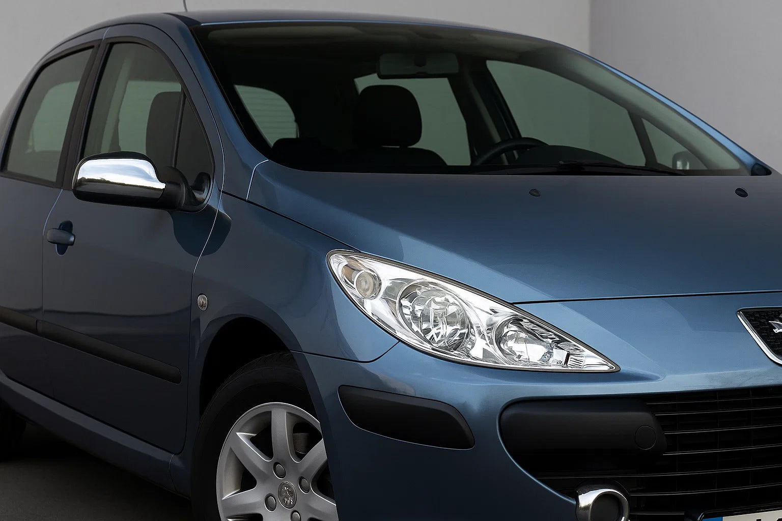 Mirror Covers (2 pcs, Plastic) for Peugeot 307 2001-2008 - image 1