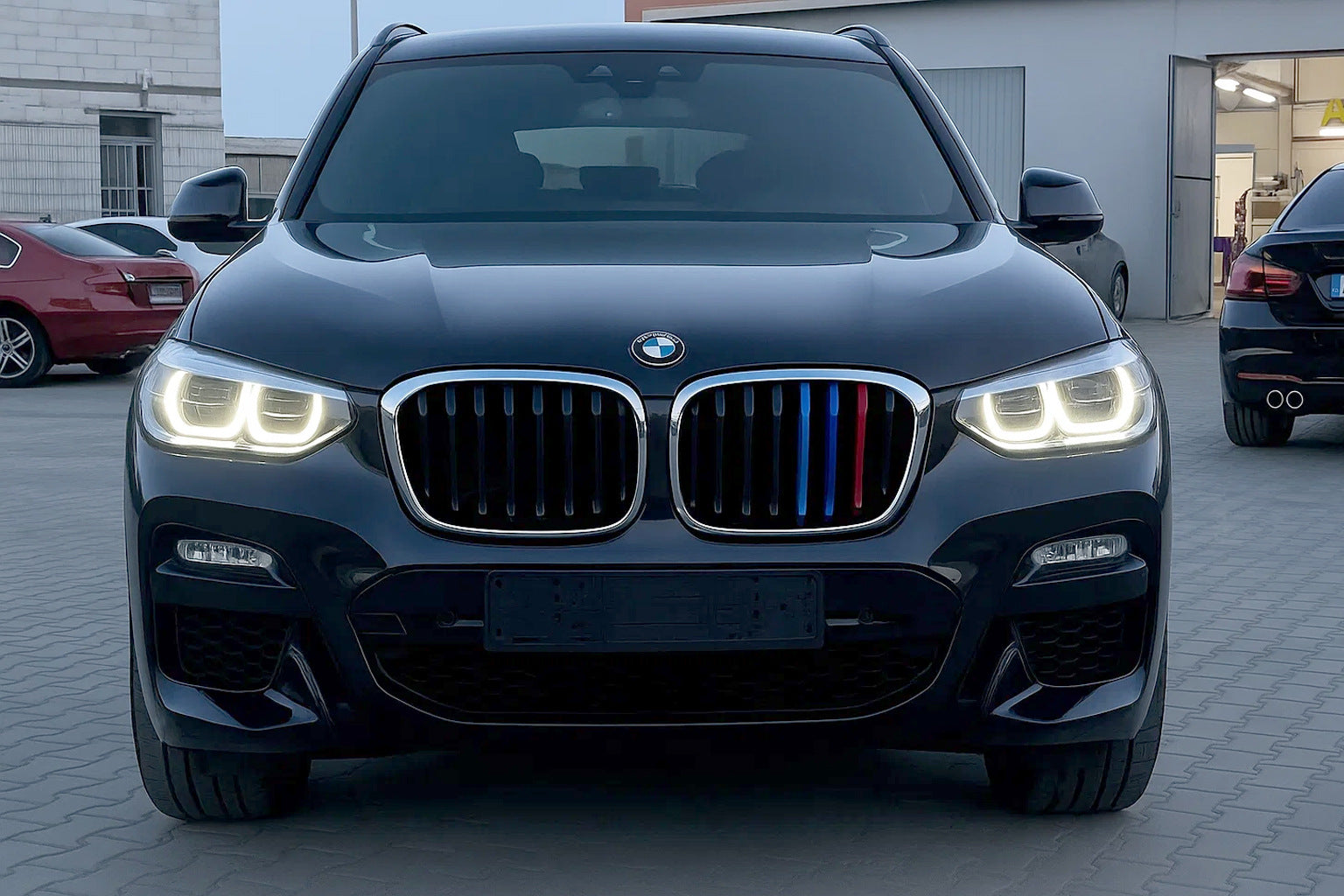 Kidney Grilles 1 Bar (2018-2021, M-Color with Chrome Trim) for BMW X3 G01 2018- - image 1