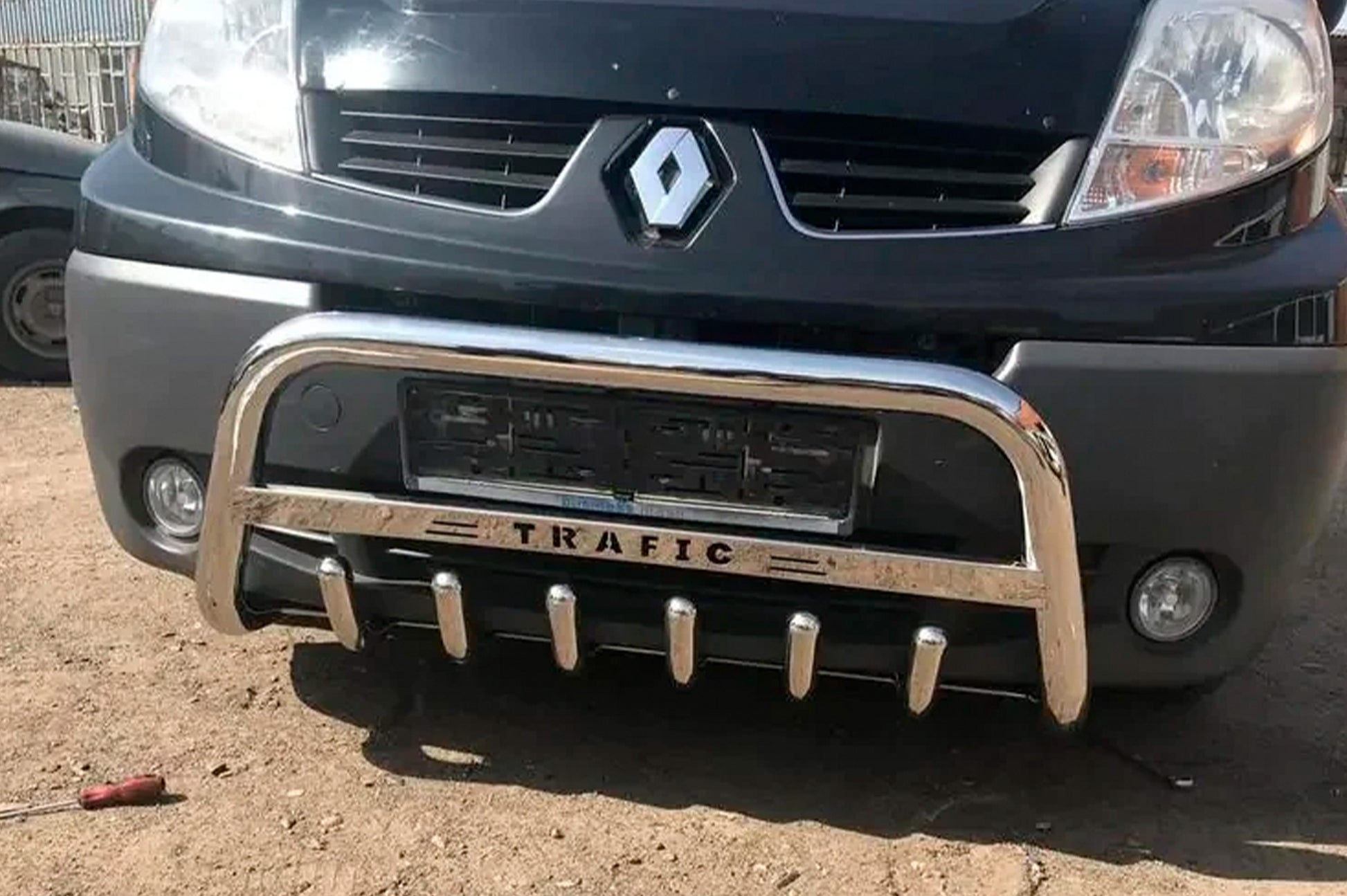 Bull Bar WT004 with Trafic lettering (stainless steel) for Renault Trafic 2001–2015 - image 3