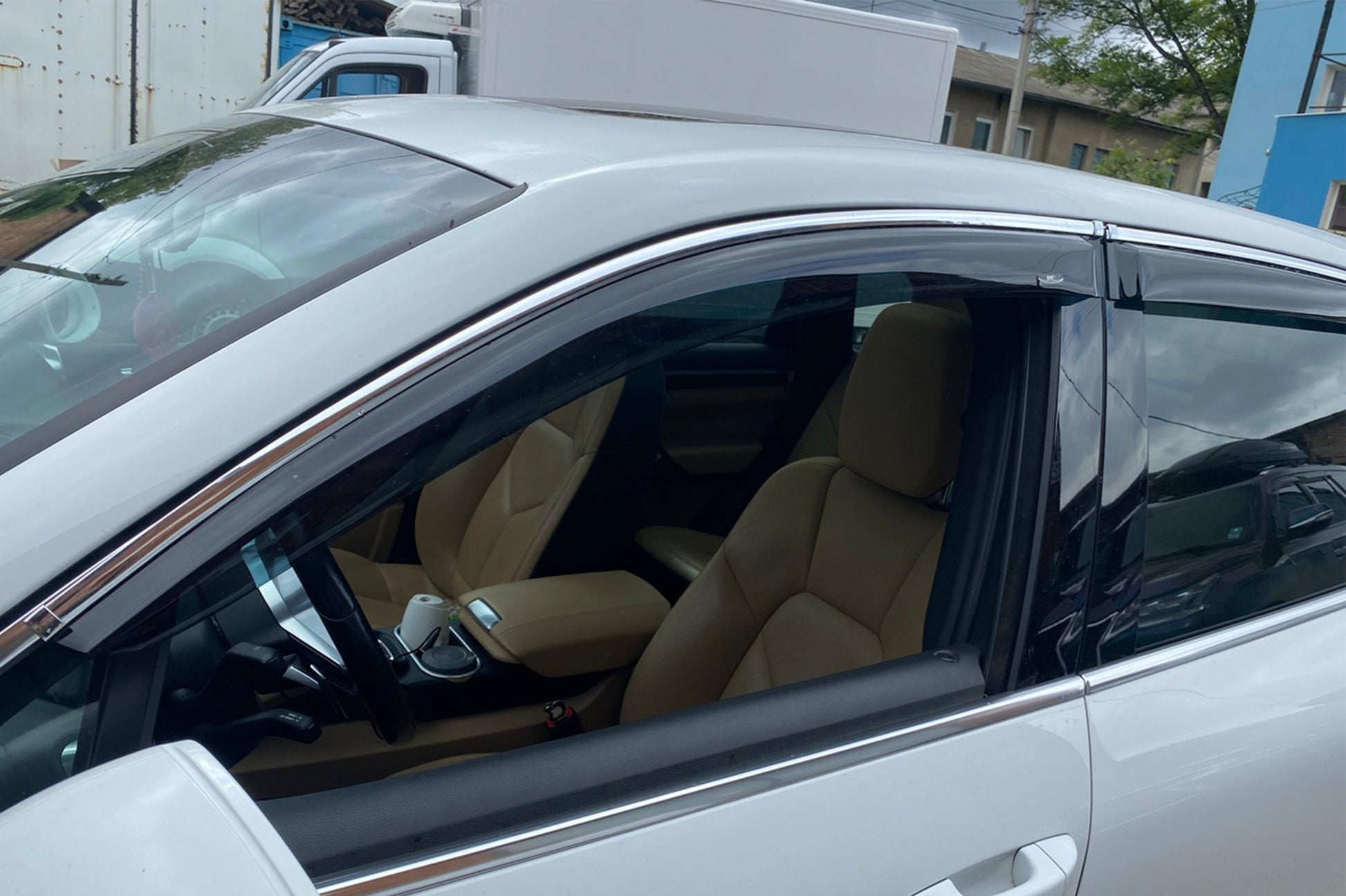 Window deflectors with chrome trim (4 pcs, HIC) for Volkswagen Touareg 2010-2018 - image 8