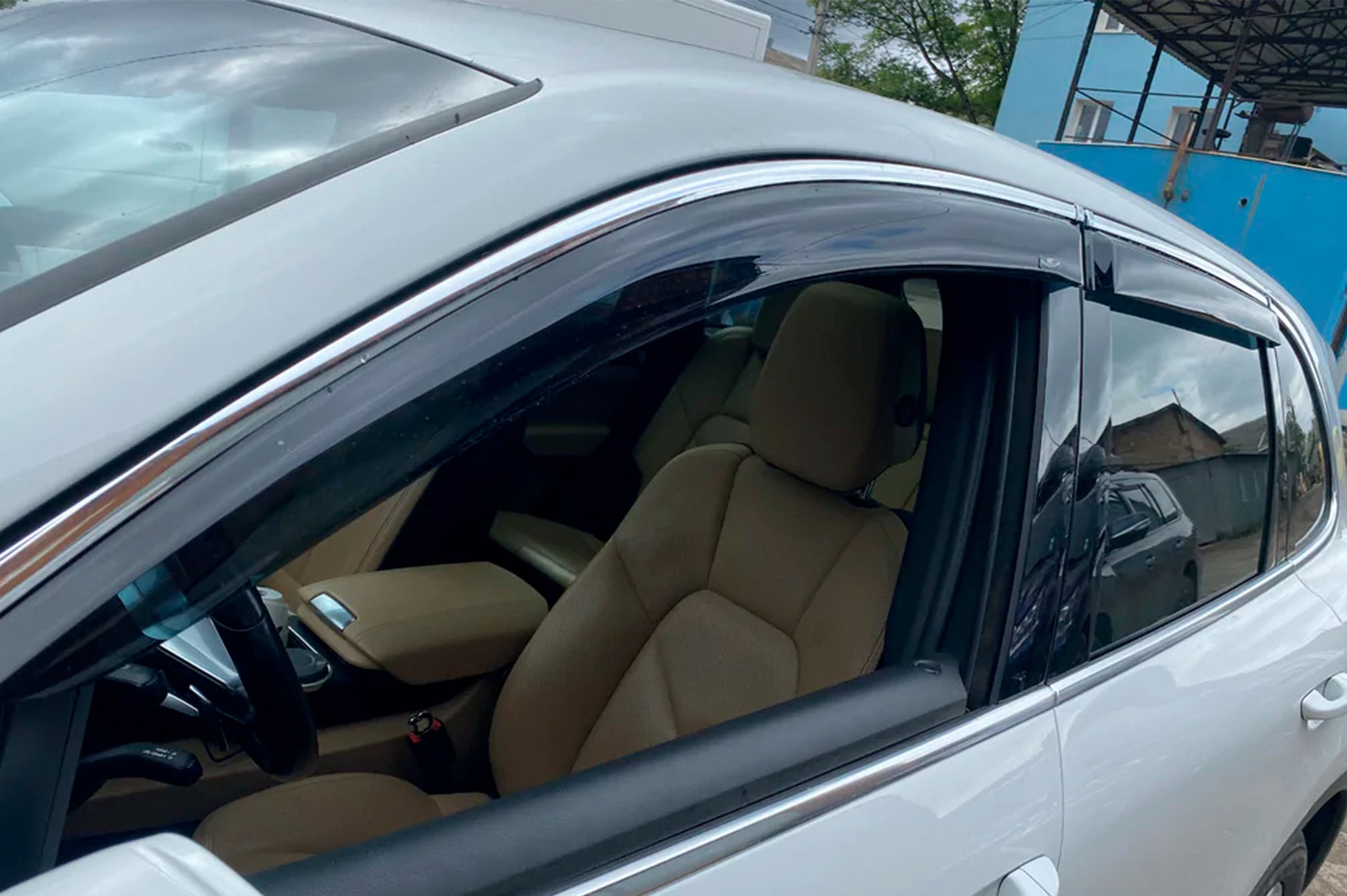 Window deflectors with chrome trim (4 pcs, HIC) for Volkswagen Touareg 2010-2018 - image 9