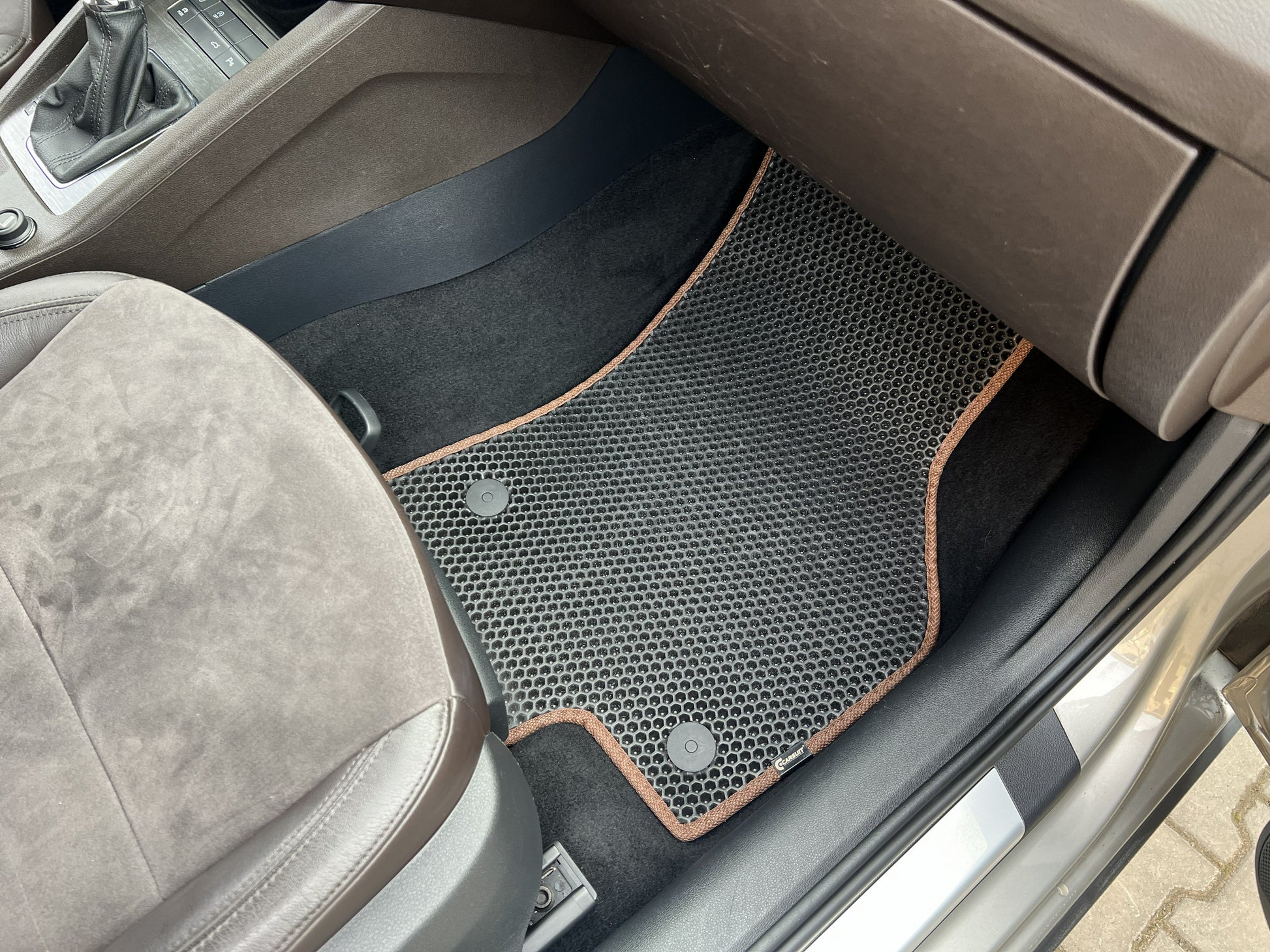 Rubber Floor Mats Carsuit (Black) for Skoda Octavia III A7 2013-2019 - image 2