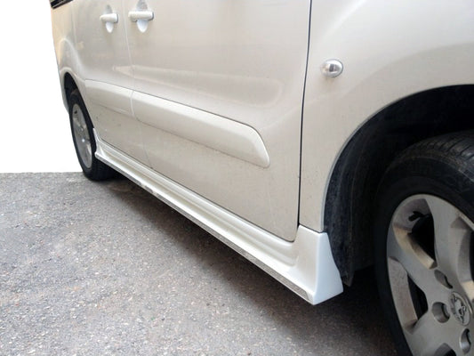 Side skirts (primed for painting) for Hyundai Accent 2000-2006 - image 1