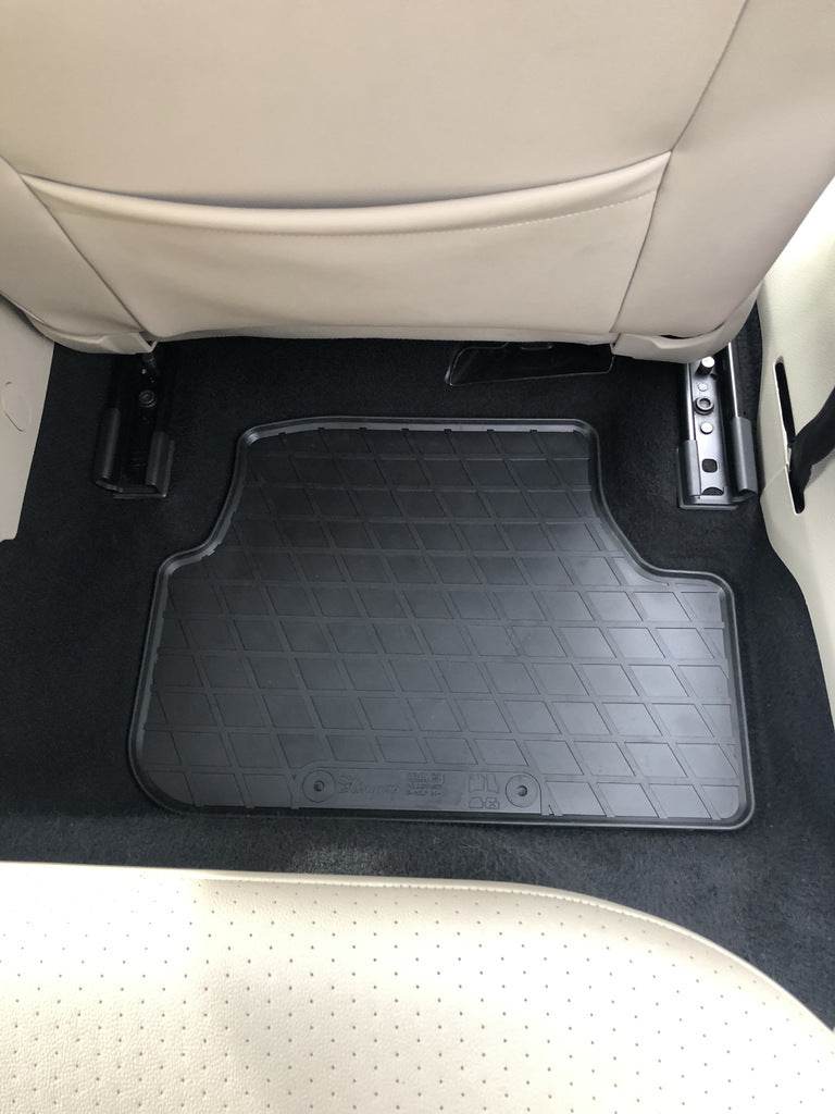 Rubber mats for E-Golf (4 pcs, Stingray Premium) for Volkswagen Golf 7/E-Golf - Reelken Auto