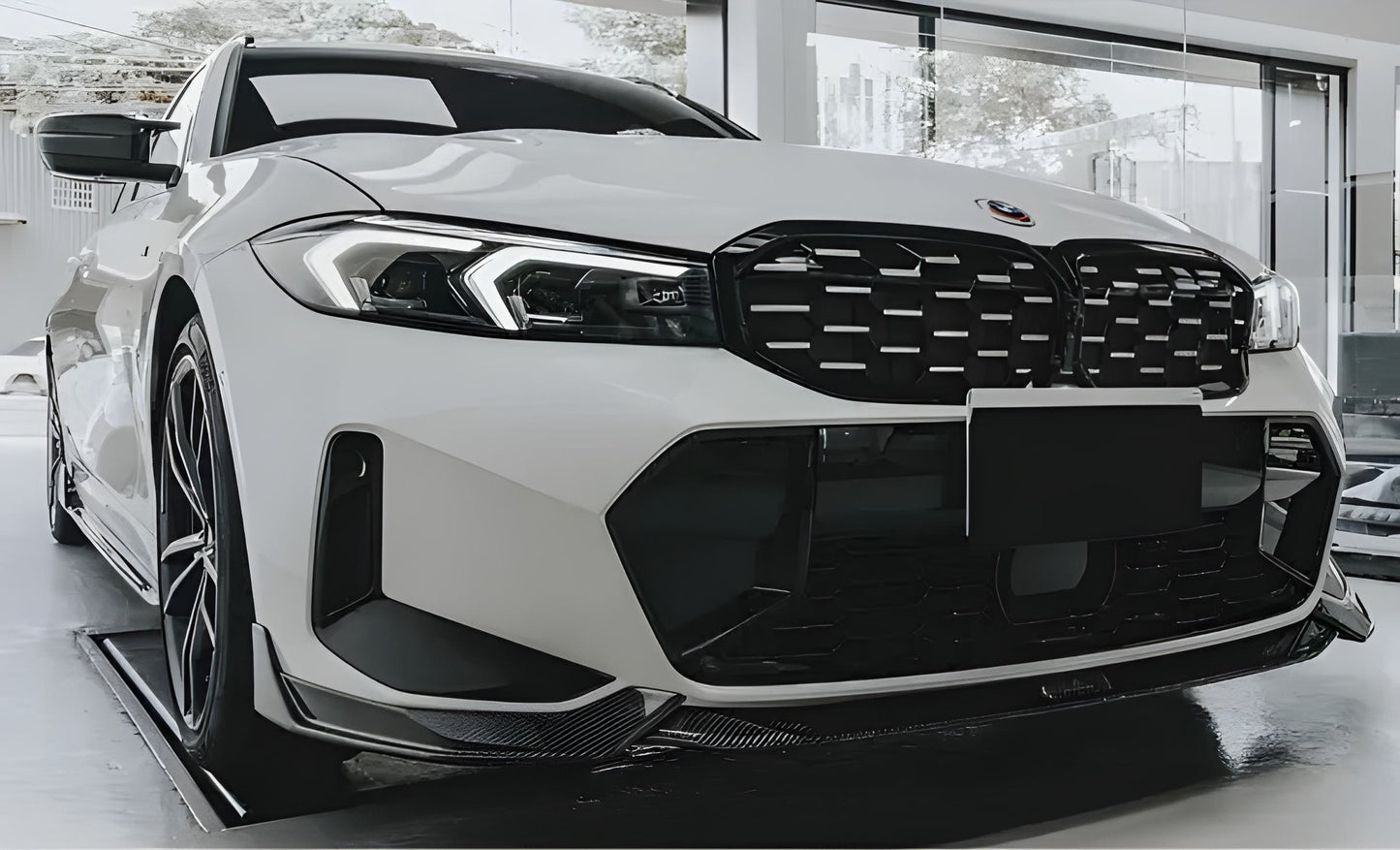Diamond Silver Kidney Grilles (2022+, black trim) for BMW 3 Series G20/G21 2018- - image 1