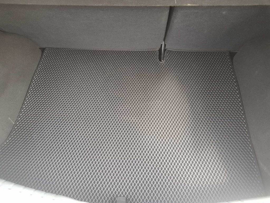 Trunk mat (EVA, Black) for Dacia Sandero 2007-2013 - Reelken Auto