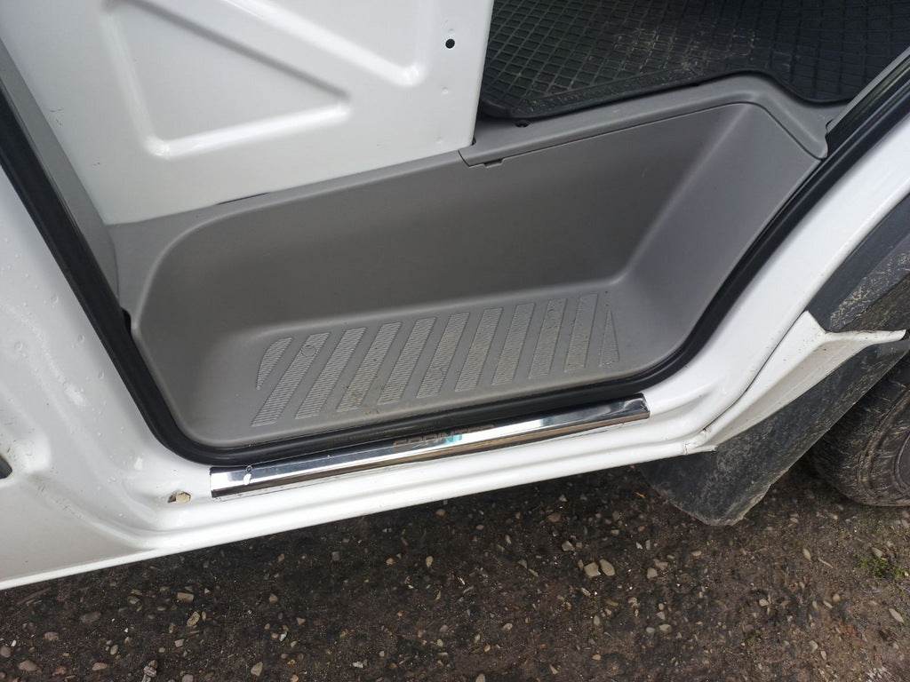 Door sills VIP-style (2 pieces, steel) for Mercedes Sprinter W906 2006-2018 - Reelken Auto