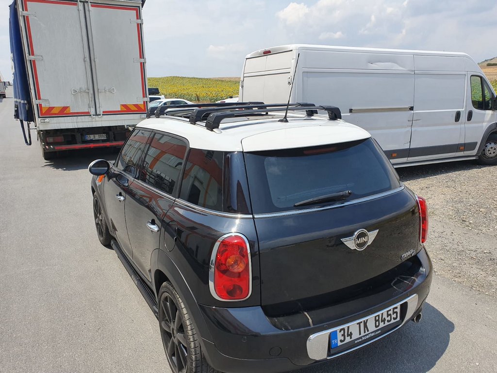 The jumper on the integrated roof rails (2pcs, turnkey) for Mini Countryman R60 2010-2017 - image 9