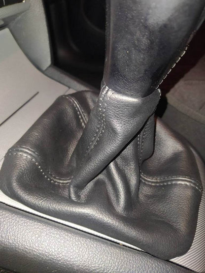 Leather cover of the gearbox for Skoda Octavia II A5 2006-2010 - Reelken Auto