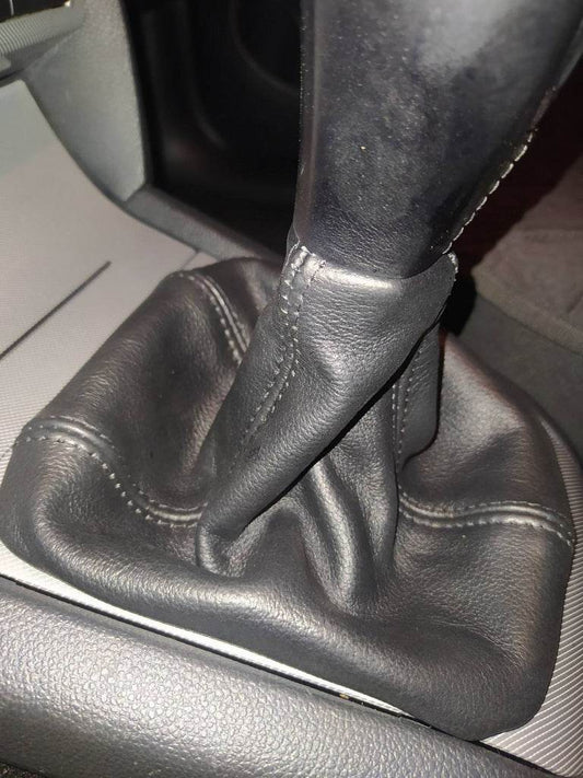 Leather cover of the gearbox for Skoda Octavia II A5 2006-2010 - Reelken Auto