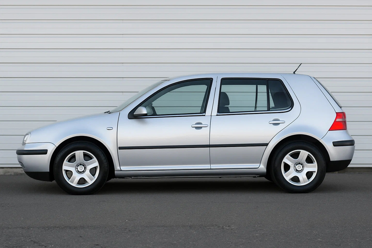 Exterior window trim stainless steel (4 pcs) for Volkswagen Golf 4 1997-2006 - image 1