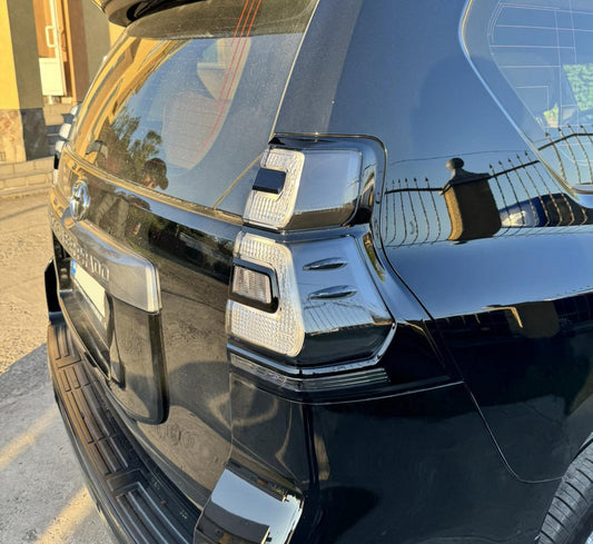 Tail Lights BlackEdition V1 (2017-2023, 2 pcs) for Toyota Land Cruiser Prado 150 2009-2023 - image 1