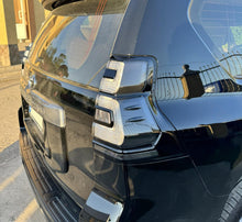 Tail Lights BlackEdition V1 (2017-2023, 2 pcs) for Toyota Land Cruiser Prado 150 2009-2023 - image 1