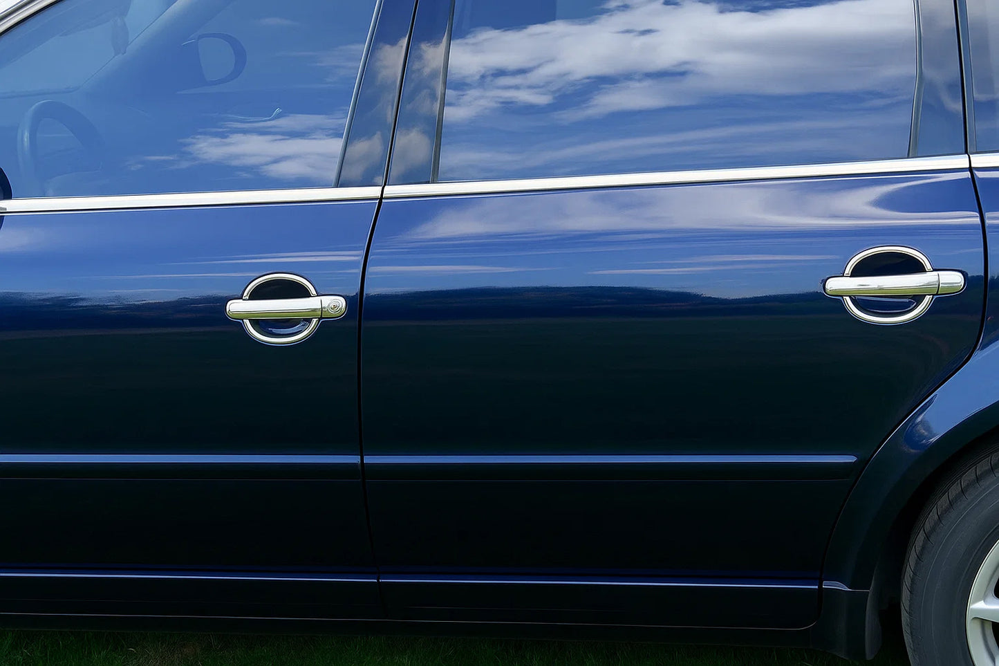 Door handle bowls (4 pcs, stainless steel) for Volkswagen Passat B5 1997-2005 - image 1
