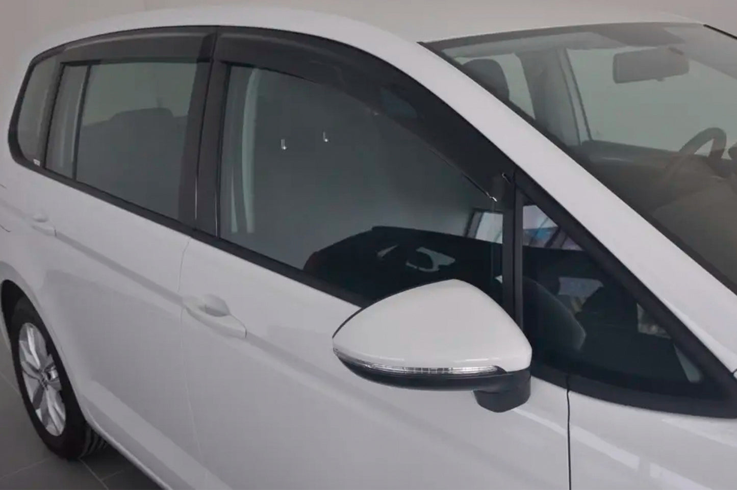 Window Deflectors (4 pcs, HIC) for Volkswagen Touran 2015- - image 3