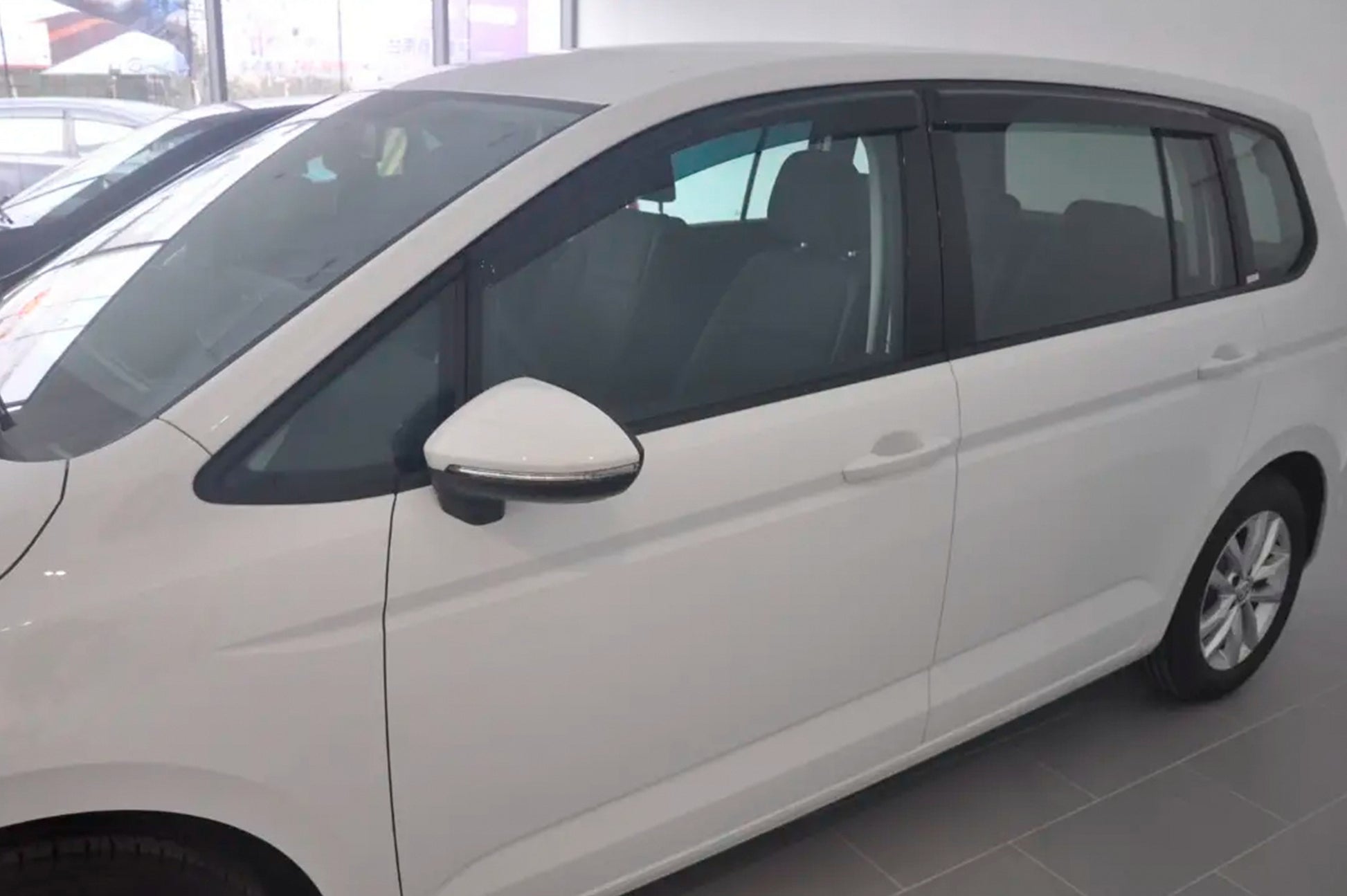 Window Deflectors (4 pcs, HIC) for Volkswagen Touran 2015- - image 5