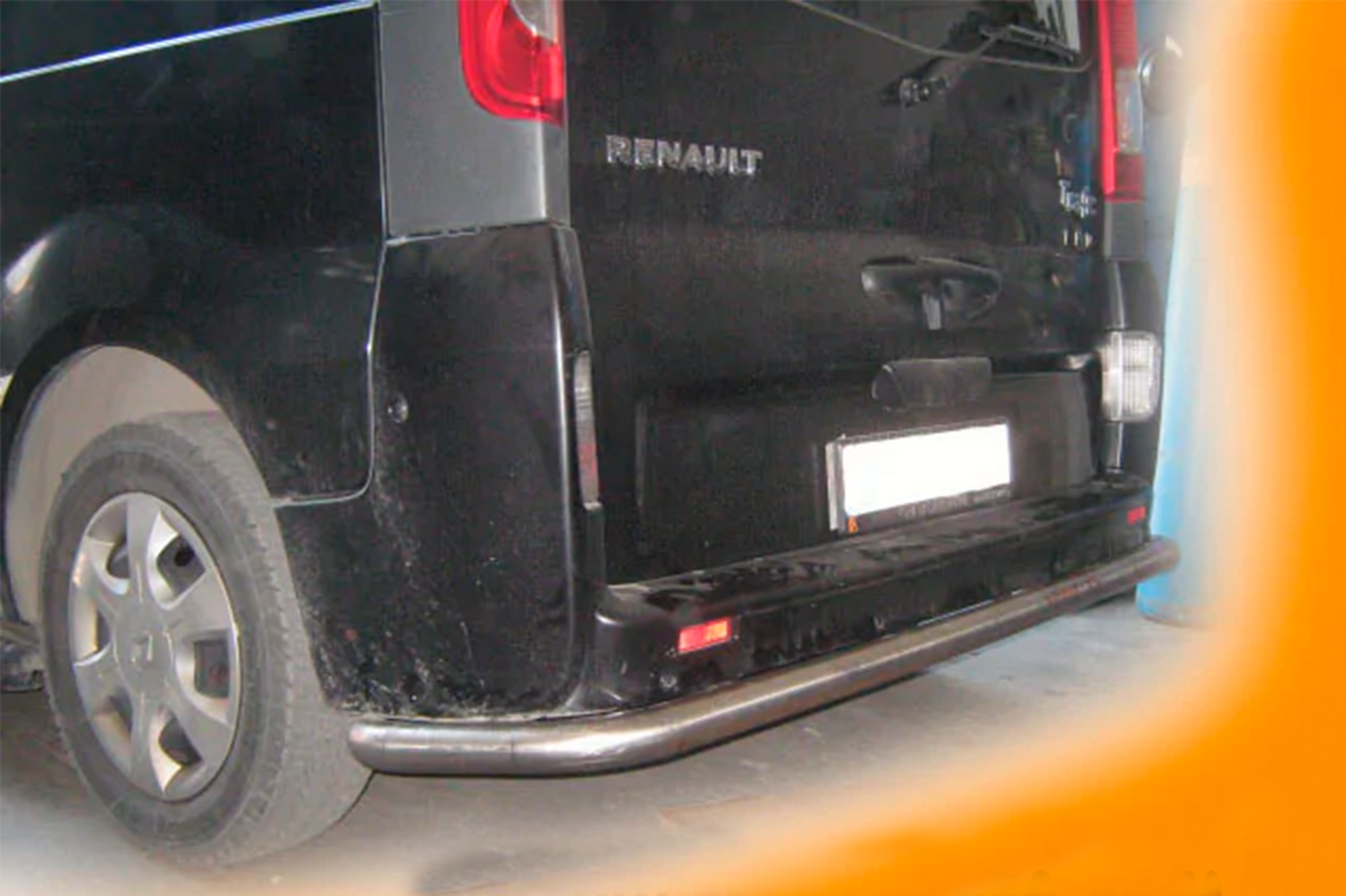 Rear Guard AK005 (Stainless Steel) for Opel Vivaro 2001-2015 - image 2