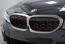 Diamond Black Kidney Grilles (2018-2022, Chrome Trim) for BMW 3 Series G20/G21 2018- - image 1