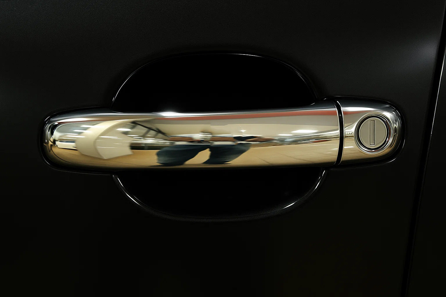 Chrome Door Handle Covers (4 pcs, Stainless Steel) for Volkswagen Touareg 2002-2010 - image 1