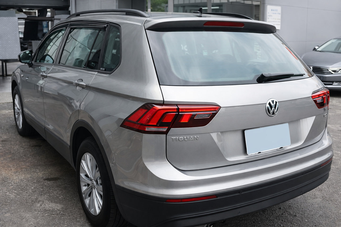 Window Deflectors (4 pcs, HIC) for Volkswagen Tiguan 2016-2023 - image 2